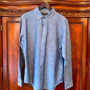 Banana Republic long sleeve denim button down shirt. Size large.